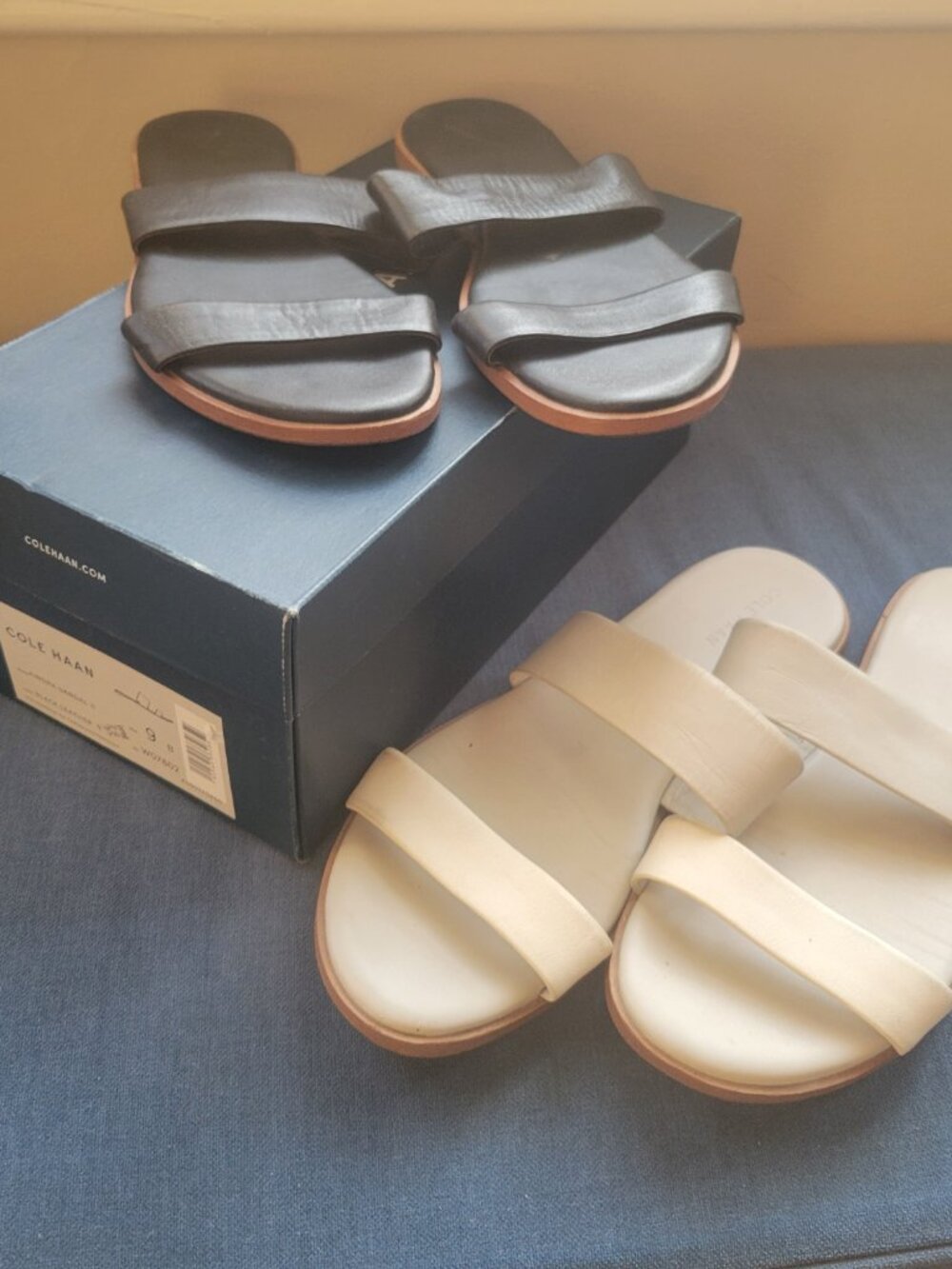 Cole Haan Findra Sandal II Black & Ivory Leather Size 9 Bundle (2 Pairs)